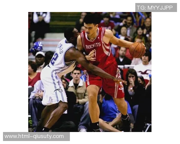 科比与姚明的传奇对决：两位篮球巨星的巅峰时刻与影响力解析